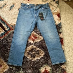 Levi’s Wedgie Straight